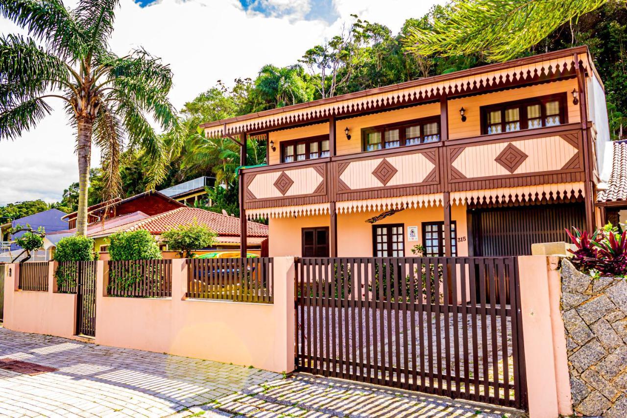 Pousada Casa Do Oscar جوفيرنادور سيلسو راموس المظهر الخارجي الصورة